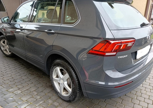 Volkswagen Tiguan cena 77900 przebieg: 232000, rok produkcji 2018 z Pilzno małe 92